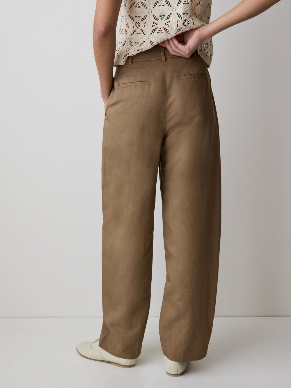 RW&CO Twill High-Rise Barrel Pant