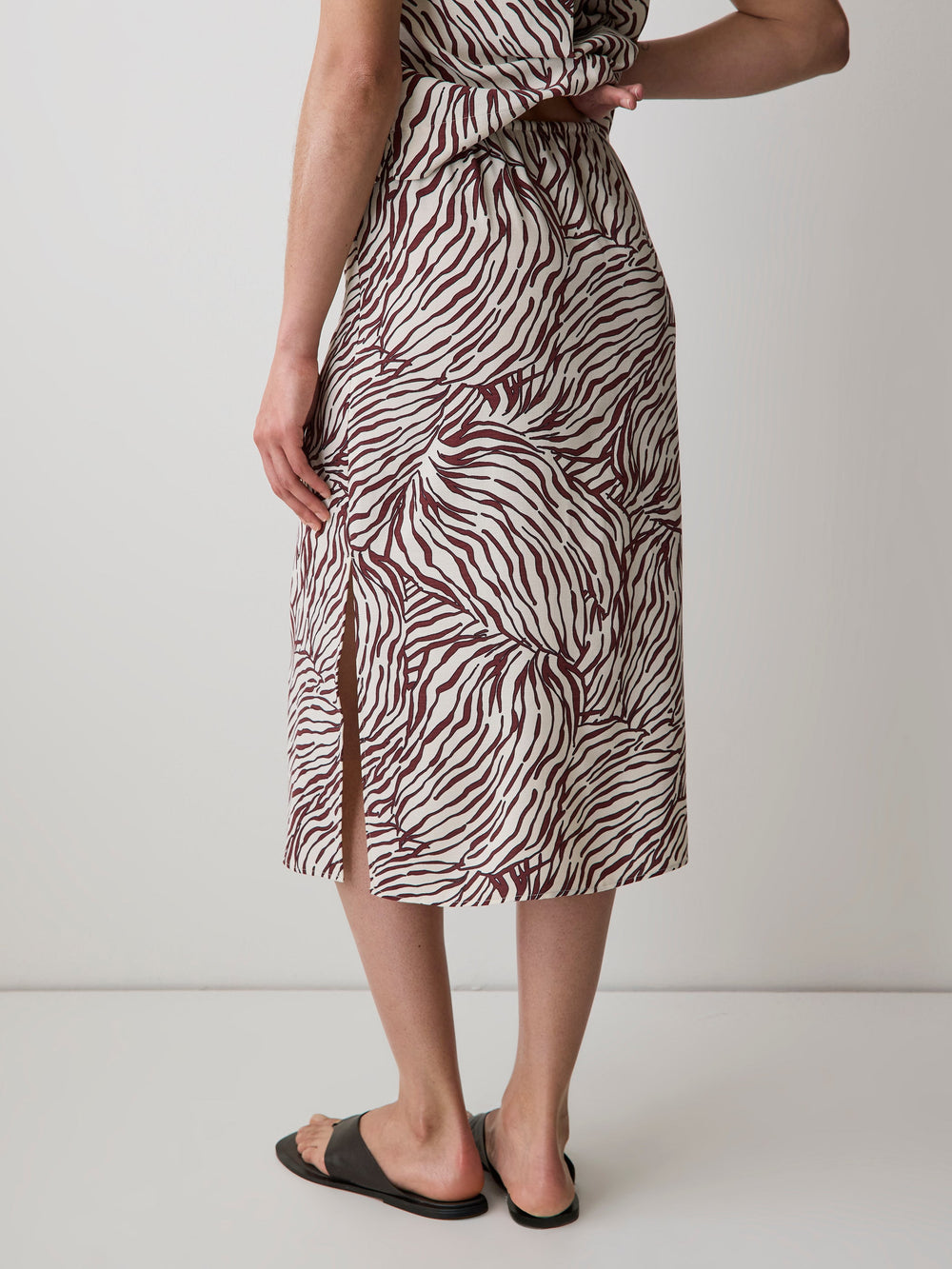 RW&CO High-Rise Straight Midi Skirt