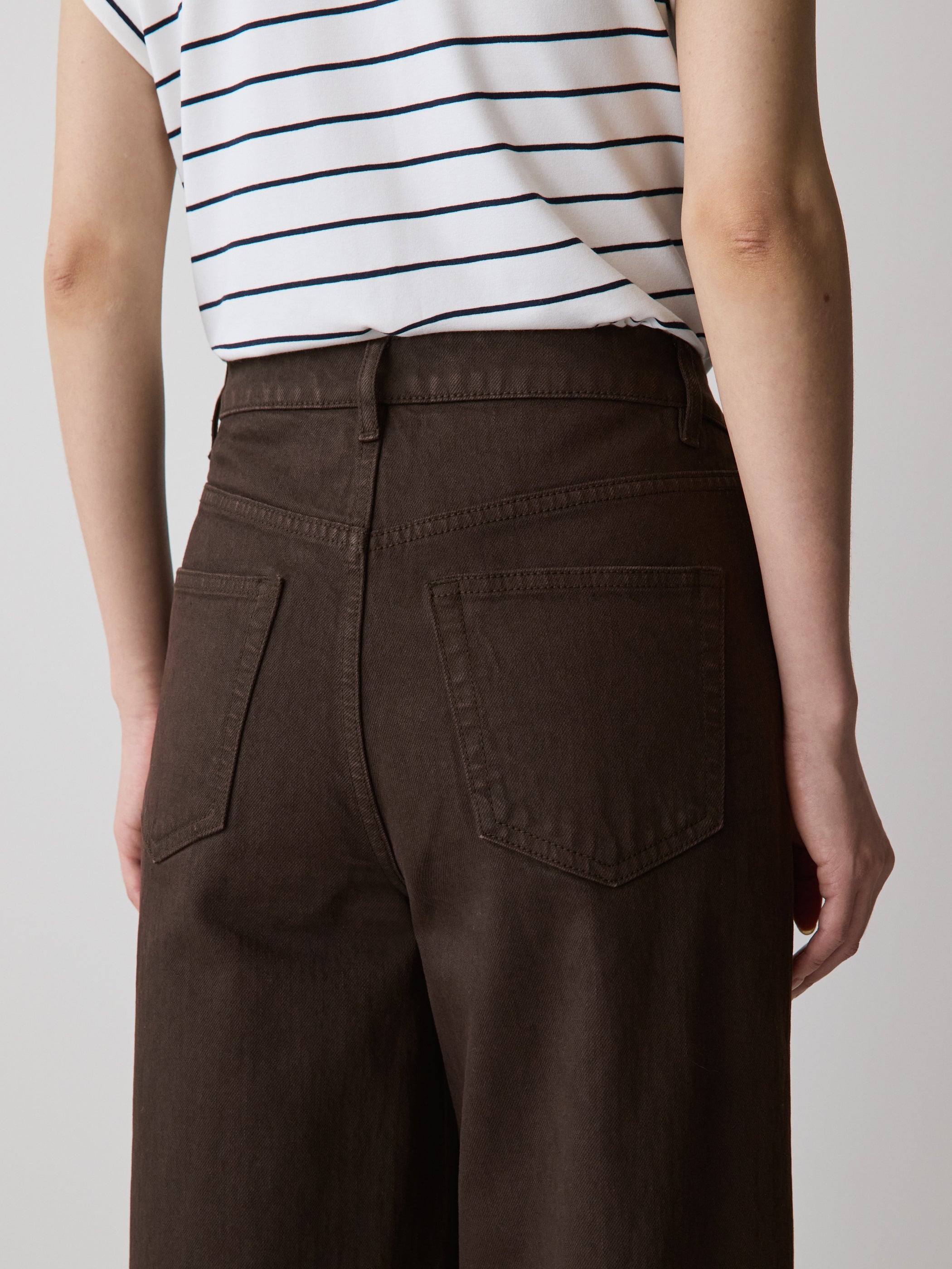 RW&CO High-Rise Wide-Leg Cropped Jeans