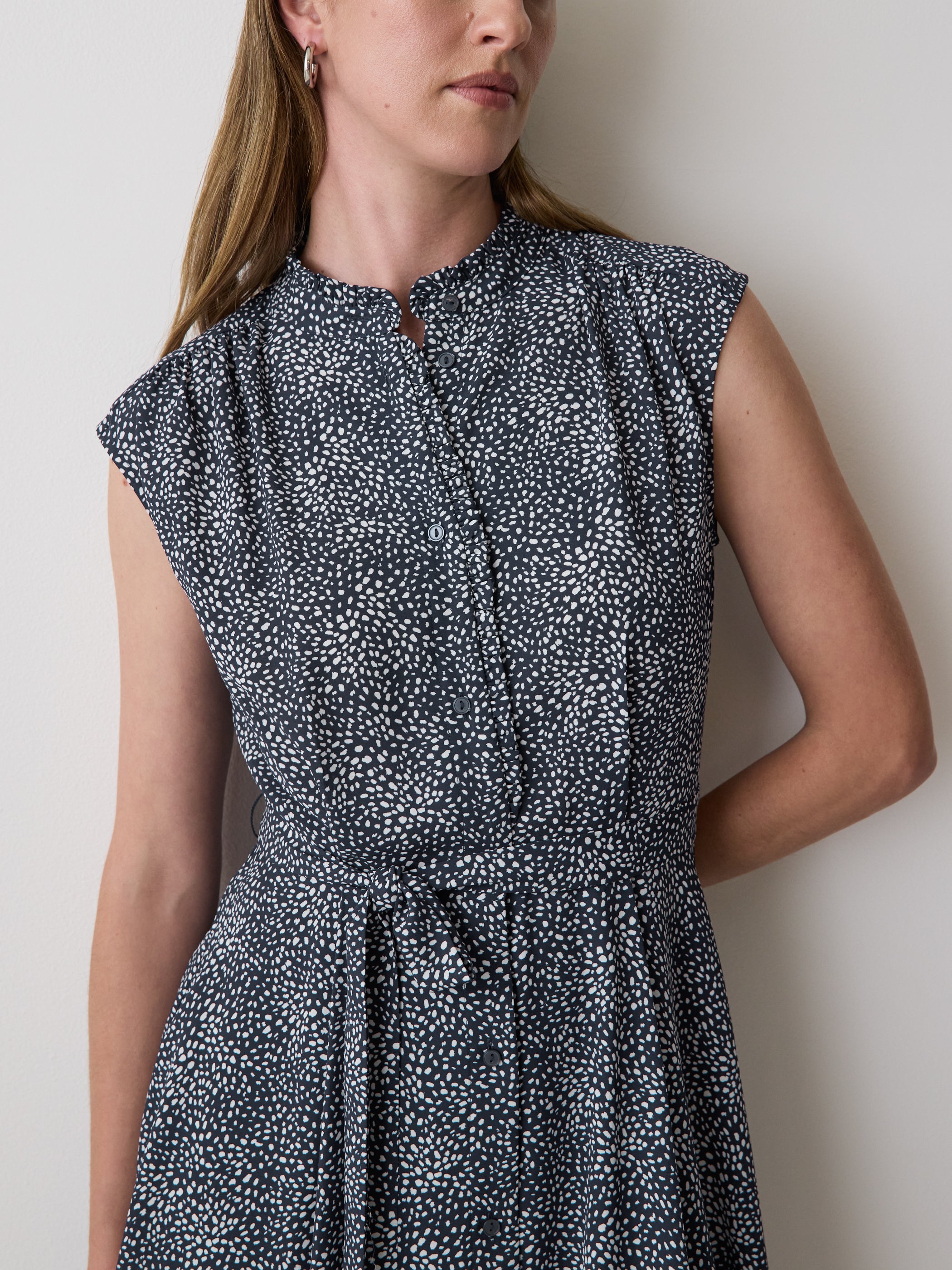 RW&CO Sleeveless Mock-Neck Buttoned-Down Mini Dress