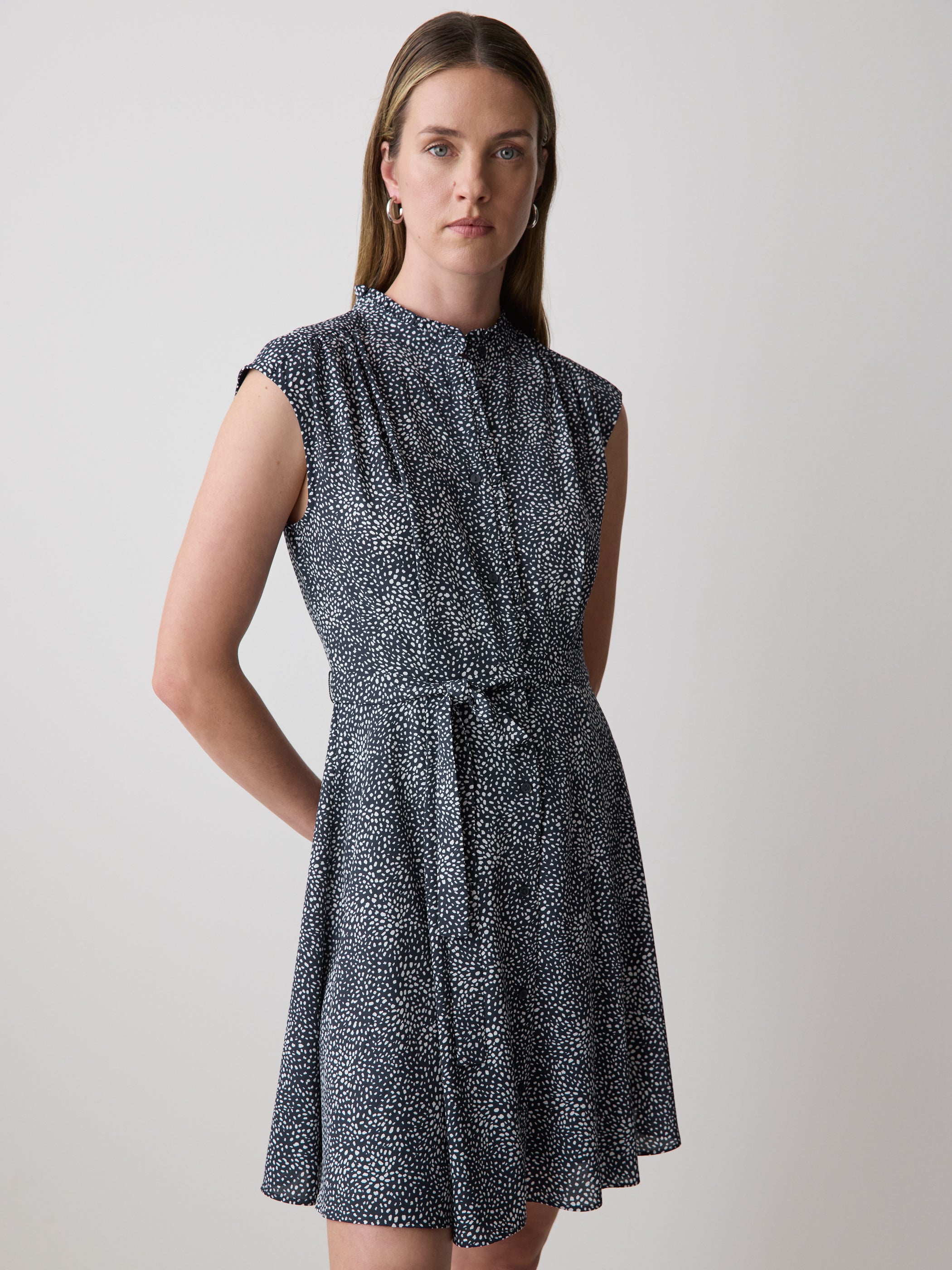 RW&CO Sleeveless Mock-Neck Buttoned-Down Mini Dress