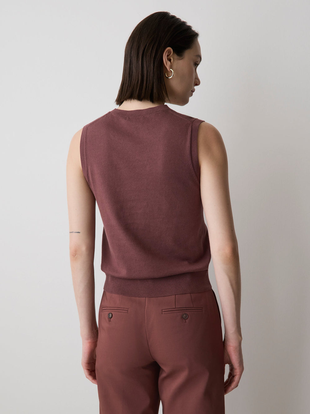RW&CO Sleeveless Scoop-Neck Sweater