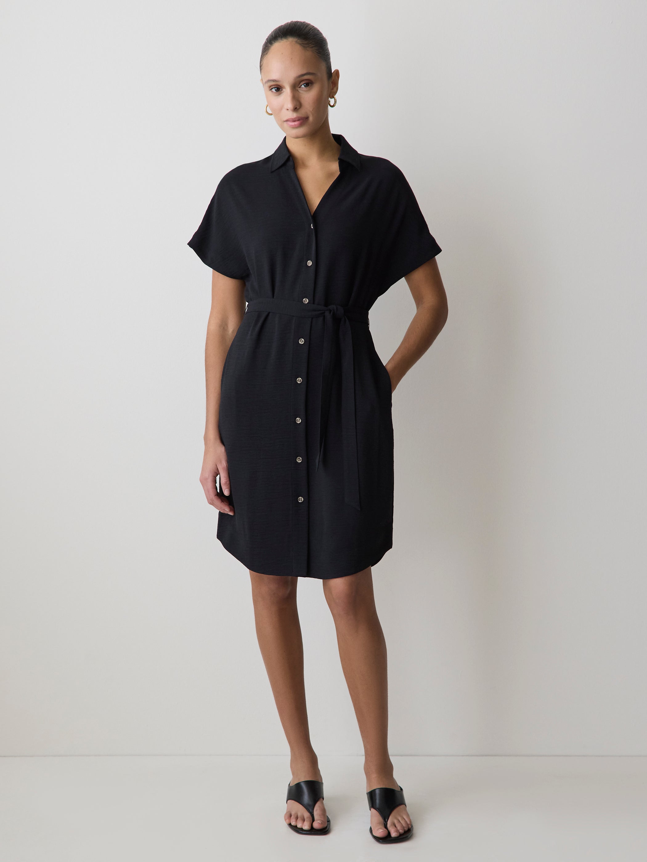 RW&CO Short-Sleeve Buttoned-Down Midi Dress with Shirt Collar