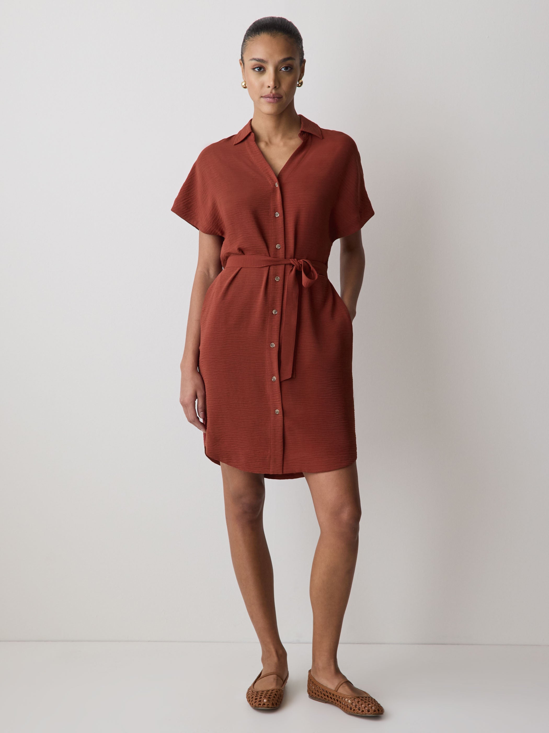 RW&CO Short-Sleeve Buttoned-Down Midi Dress with Shirt Collar
