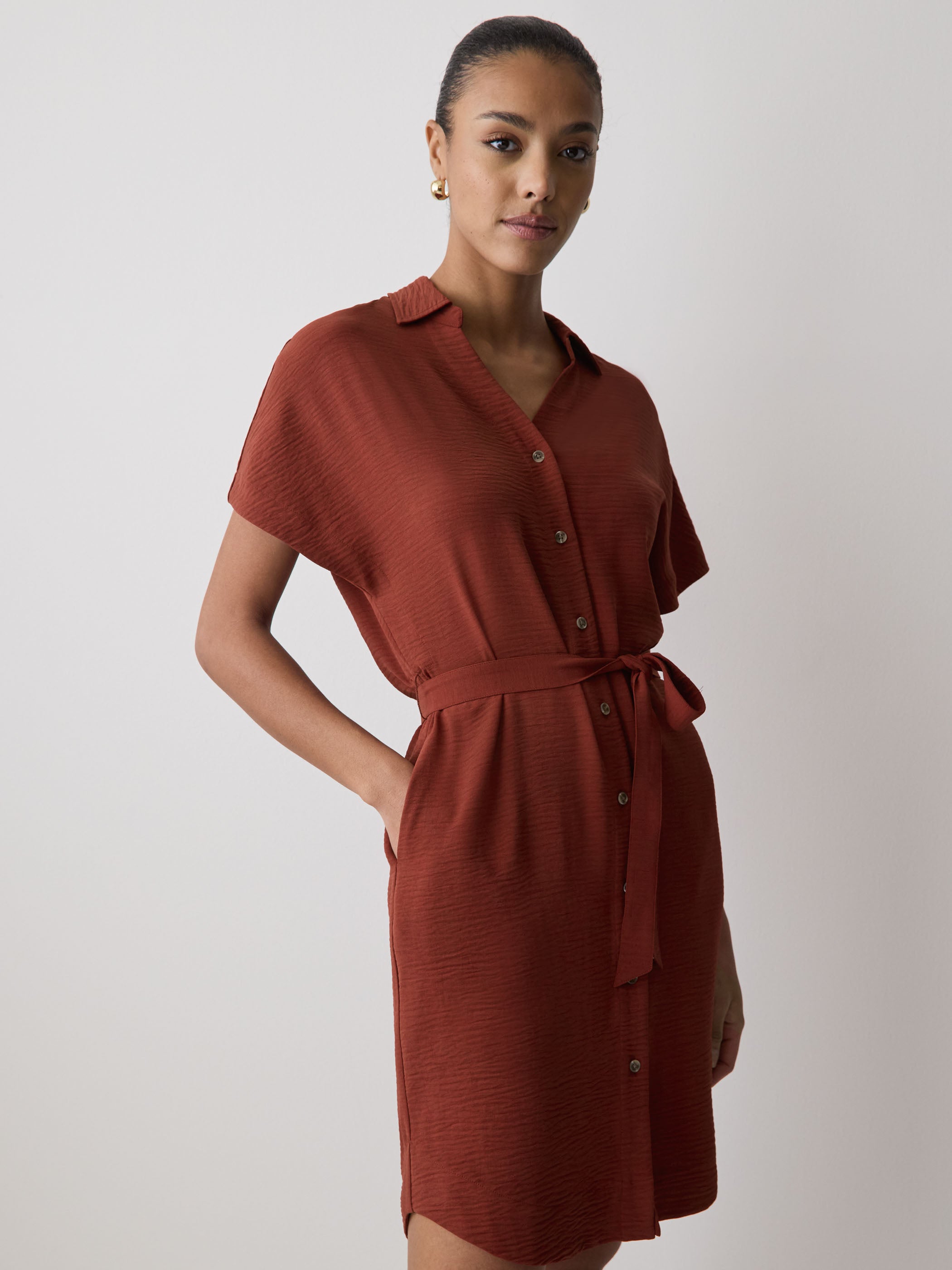 RW&CO Short-Sleeve Buttoned-Down Midi Dress with Shirt Collar