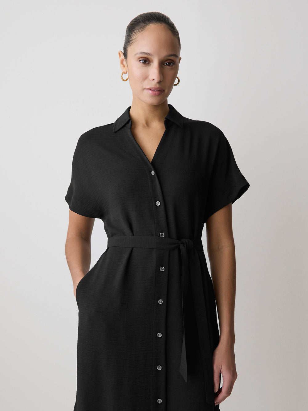 RW&CO Short-Sleeve Buttoned-Down Midi Dress with Shirt Collar