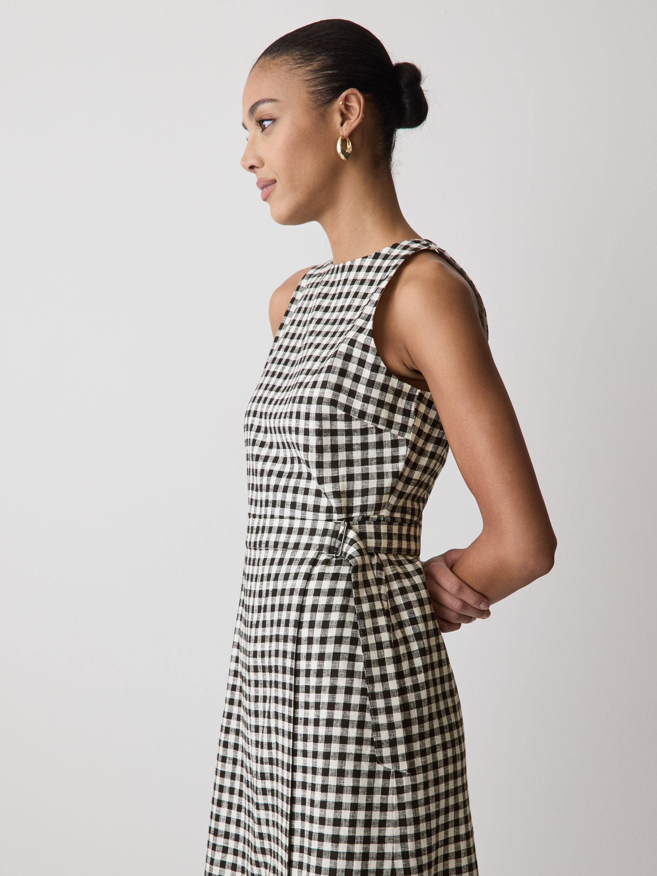 RW&CO Sleeveless Boat-Neck Linen-Blend Midi Dress