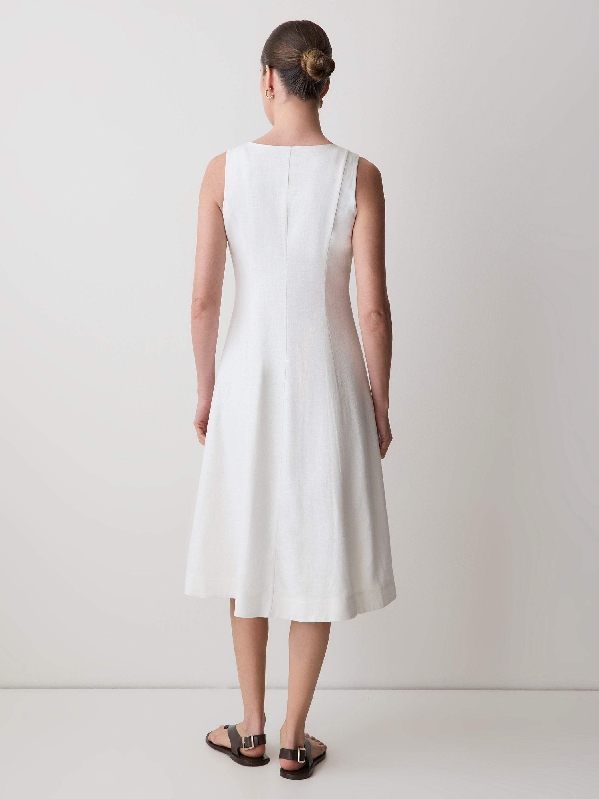 RW&CO Sleeveless Crew-Neck Linen-Blend Midi Dress