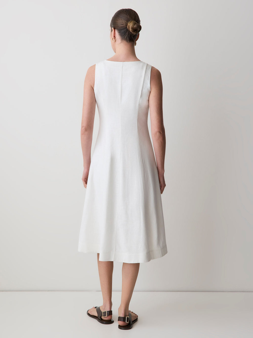 RW&CO Sleeveless Crew-Neck Linen-Blend Midi Dress