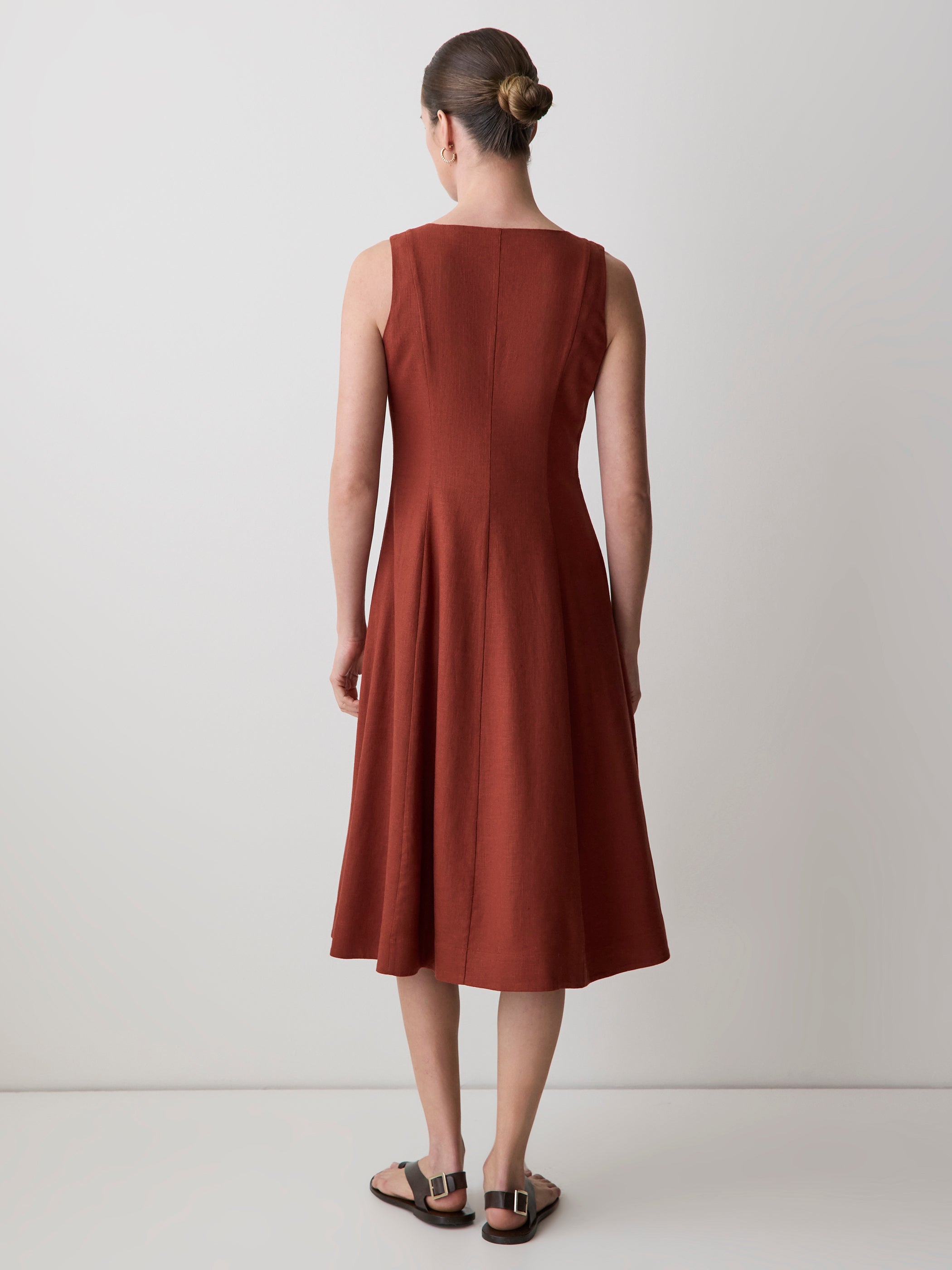 RW&CO Sleeveless Crew-Neck Linen-Blend Midi Dress
