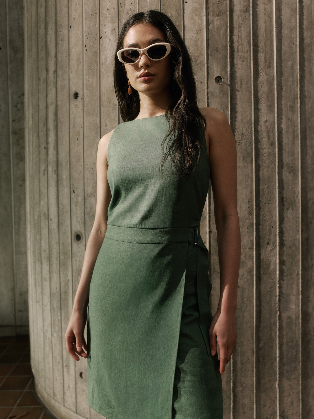 RW&CO Sleeveless Boat-Neck Linen-Blend Midi Dress