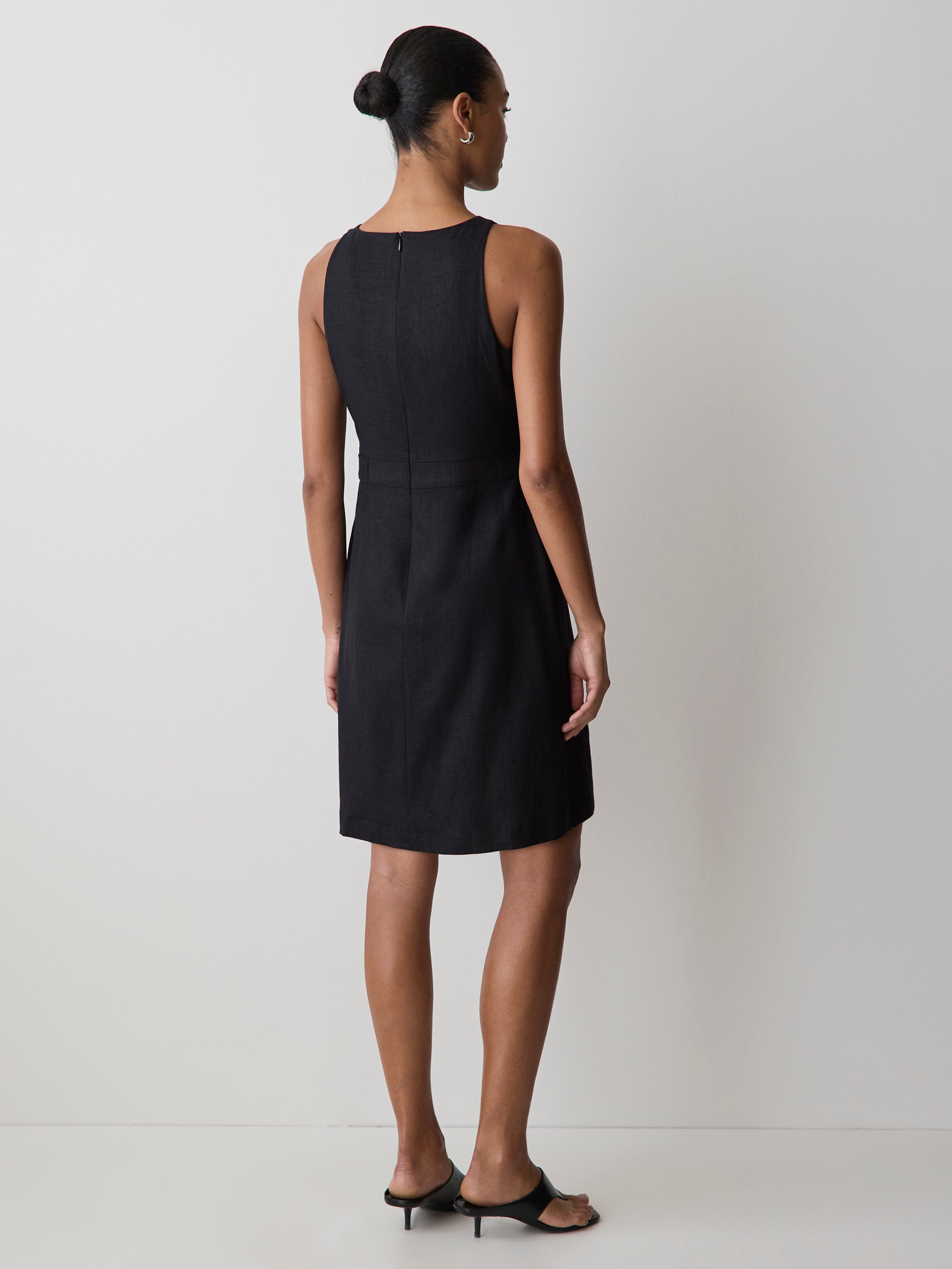 RW&CO Sleeveless Boat-Neck Linen-Blend Midi Dress