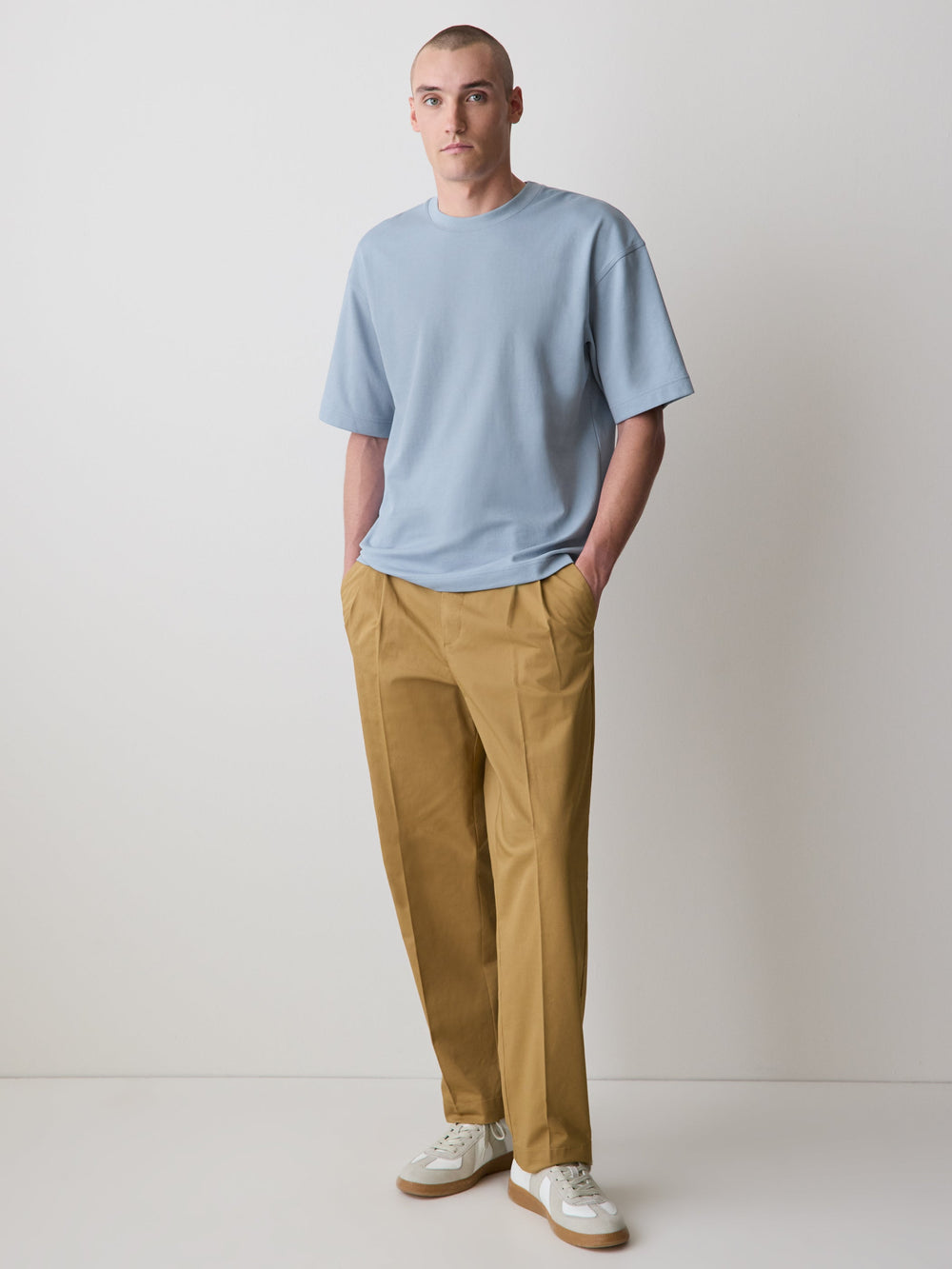 RW&CO Oversized Short-Sleeve Crew-Neck Tee