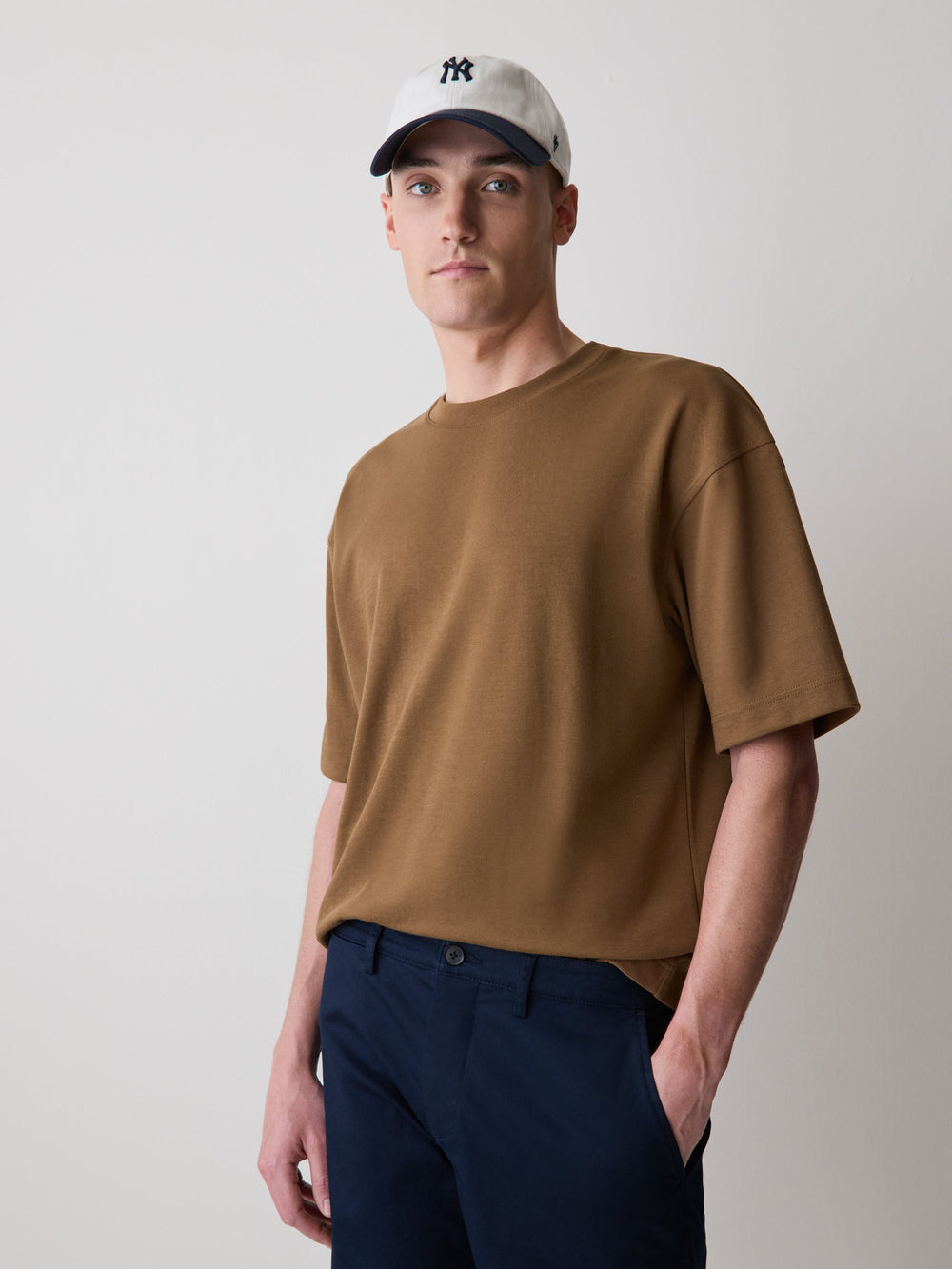 RW&CO Oversized Short-Sleeve Crew-Neck Tee