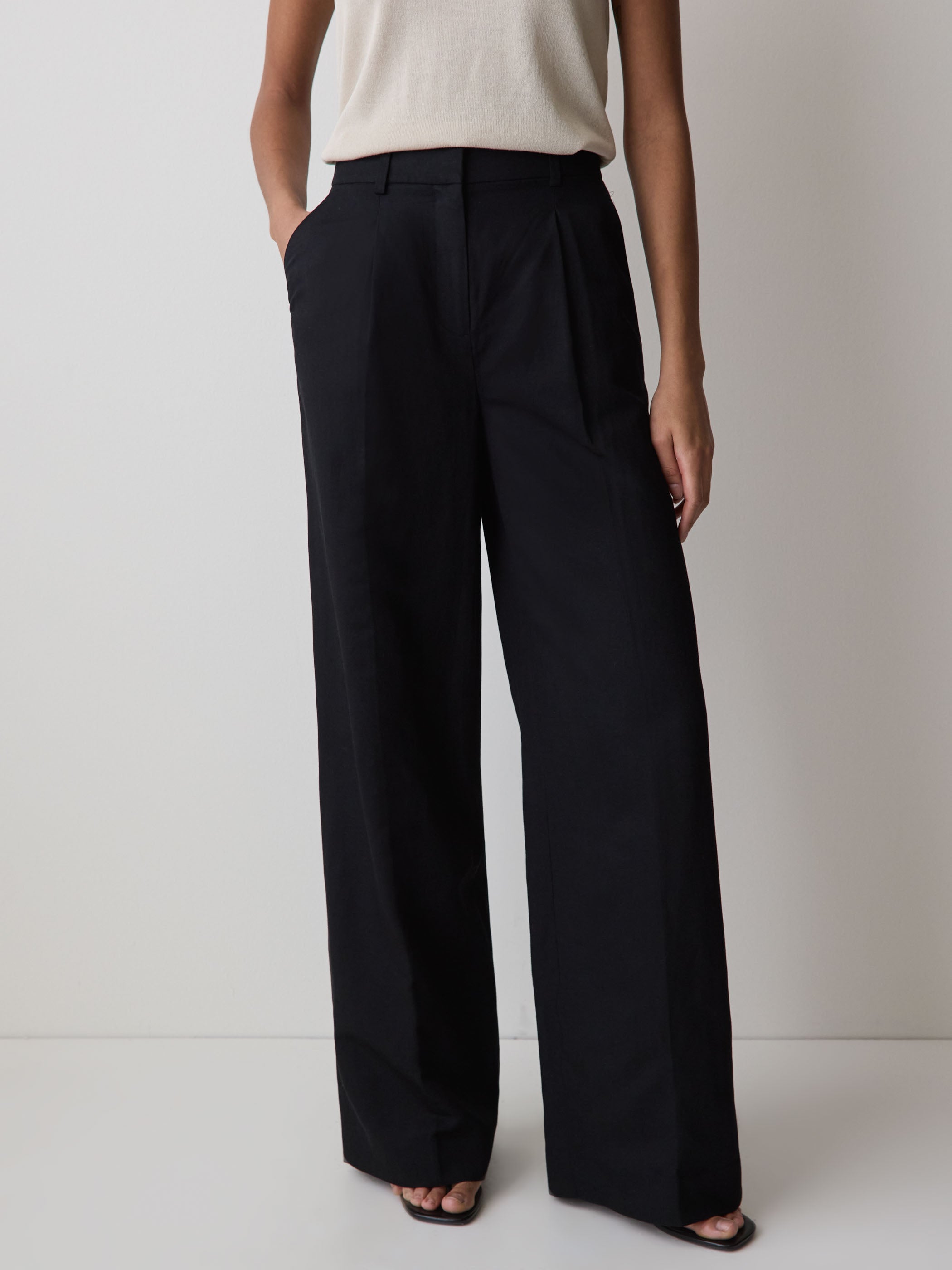 RW&CO Wide-Leg High-Rise Linen-Blend Pant