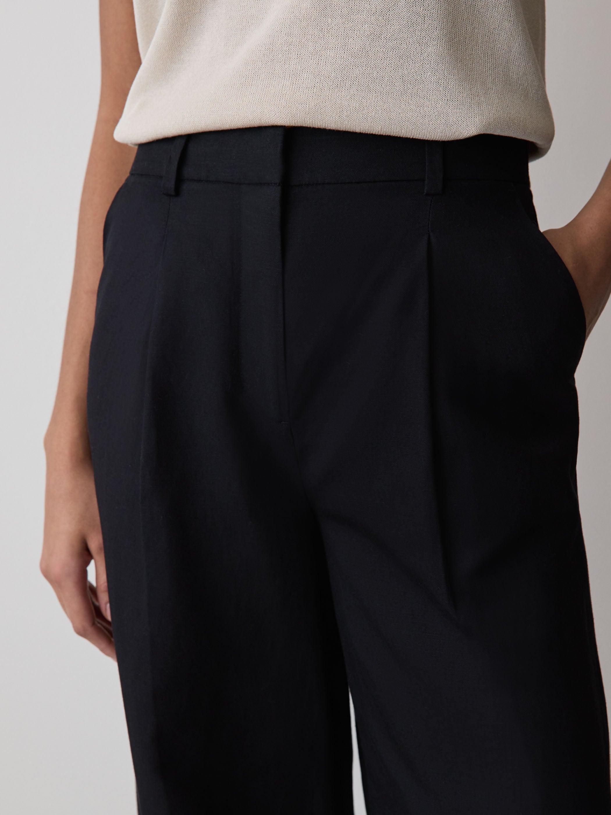 RW&CO Wide-Leg High-Rise Linen-Blend Pant