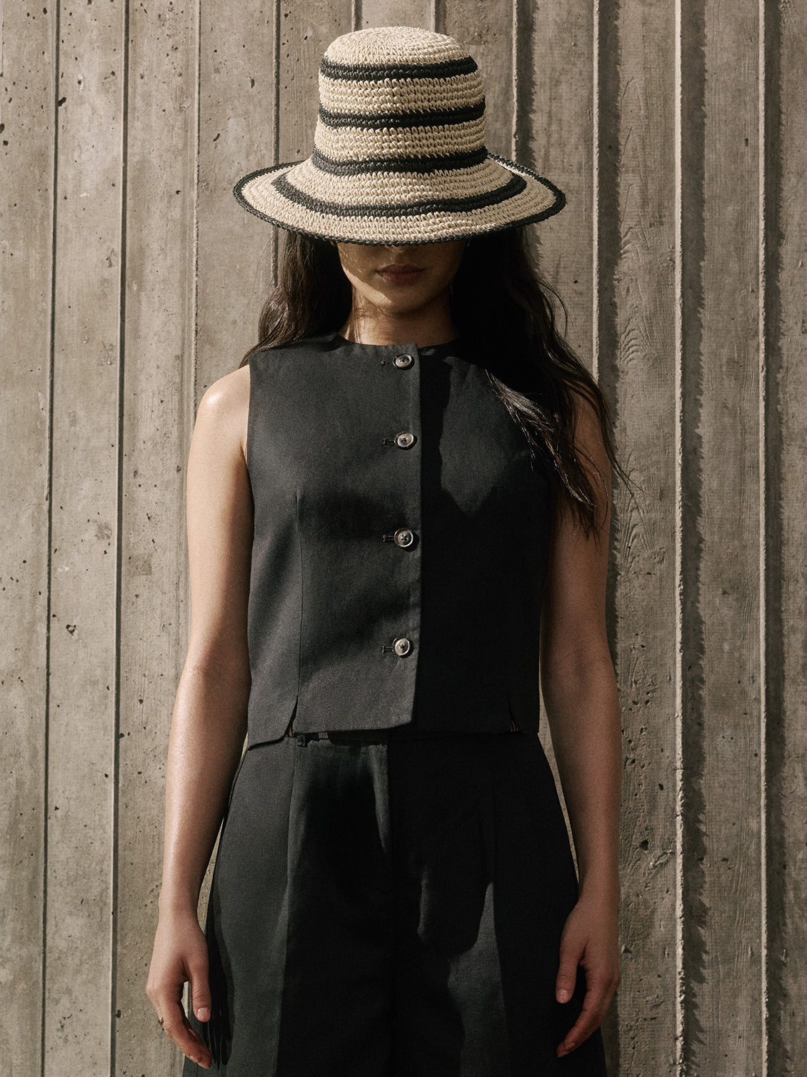 RW&CO Linen-Blend Sleeveless Vest