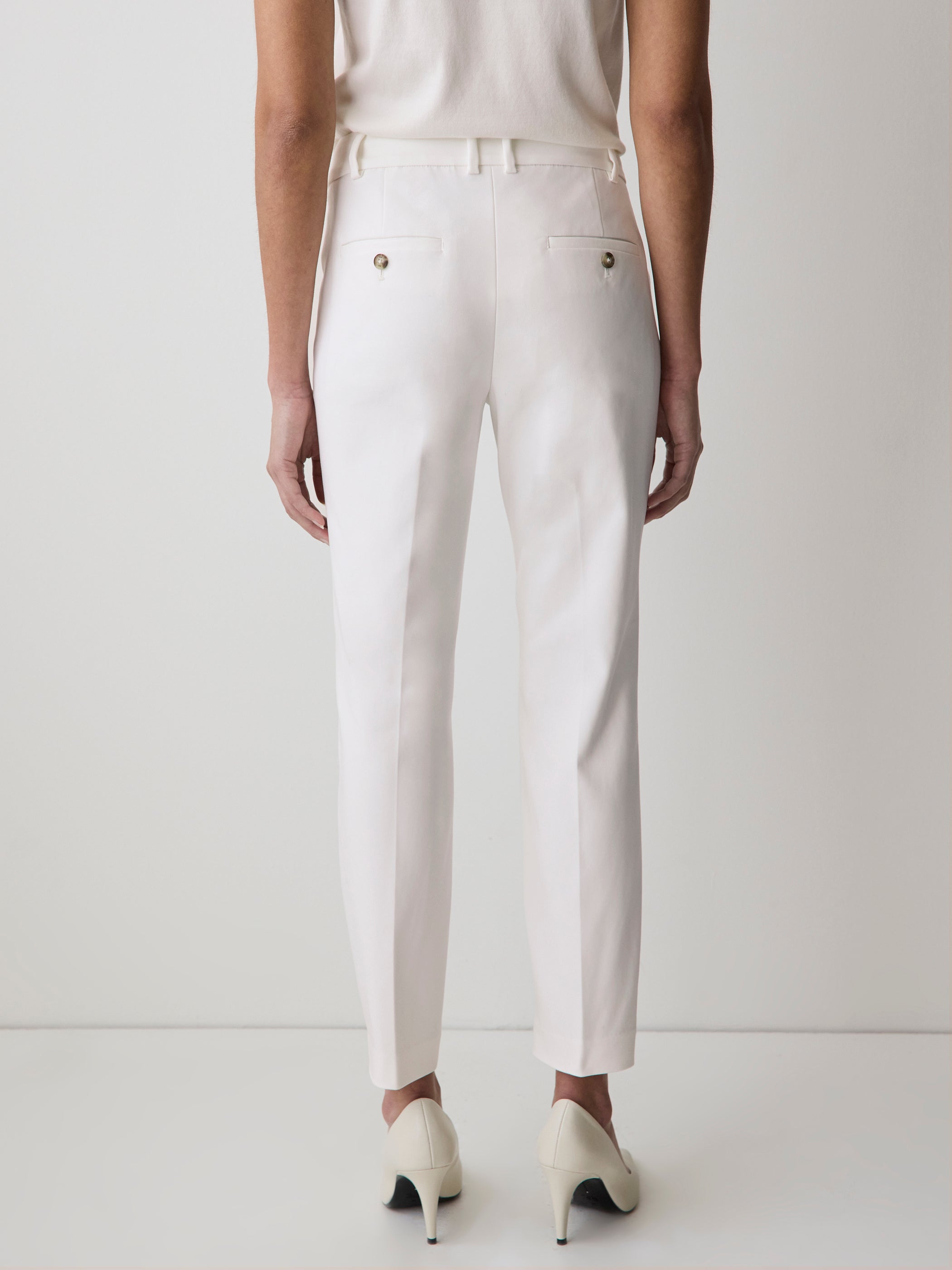 RW&CO Limitless Mid-Rise Slim-Leg Signature Fit 7/8 Pant