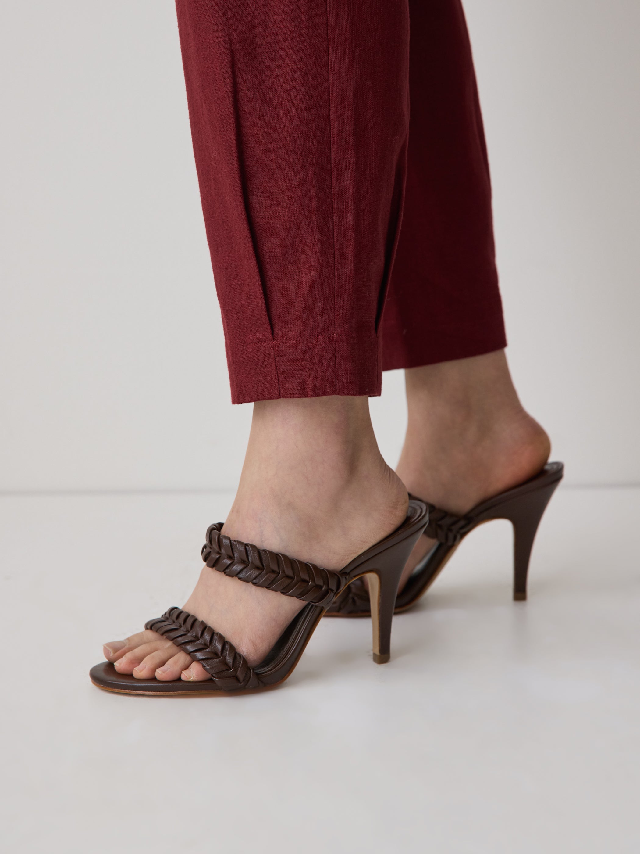 RW&CO Linen Mid-Rise Tapered-Leg Jogger Pant