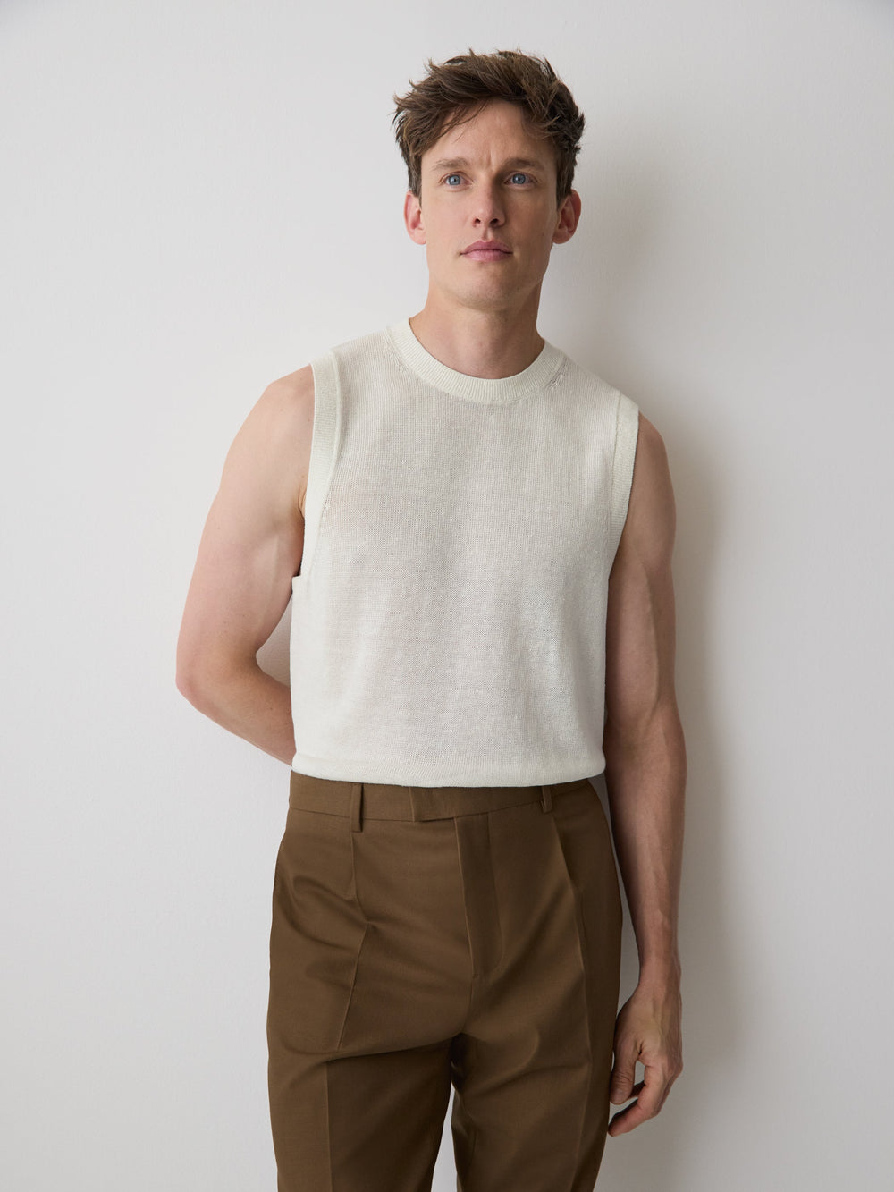 RW&CO Linen-Blend Sleeveless Crew-Neck Sweater