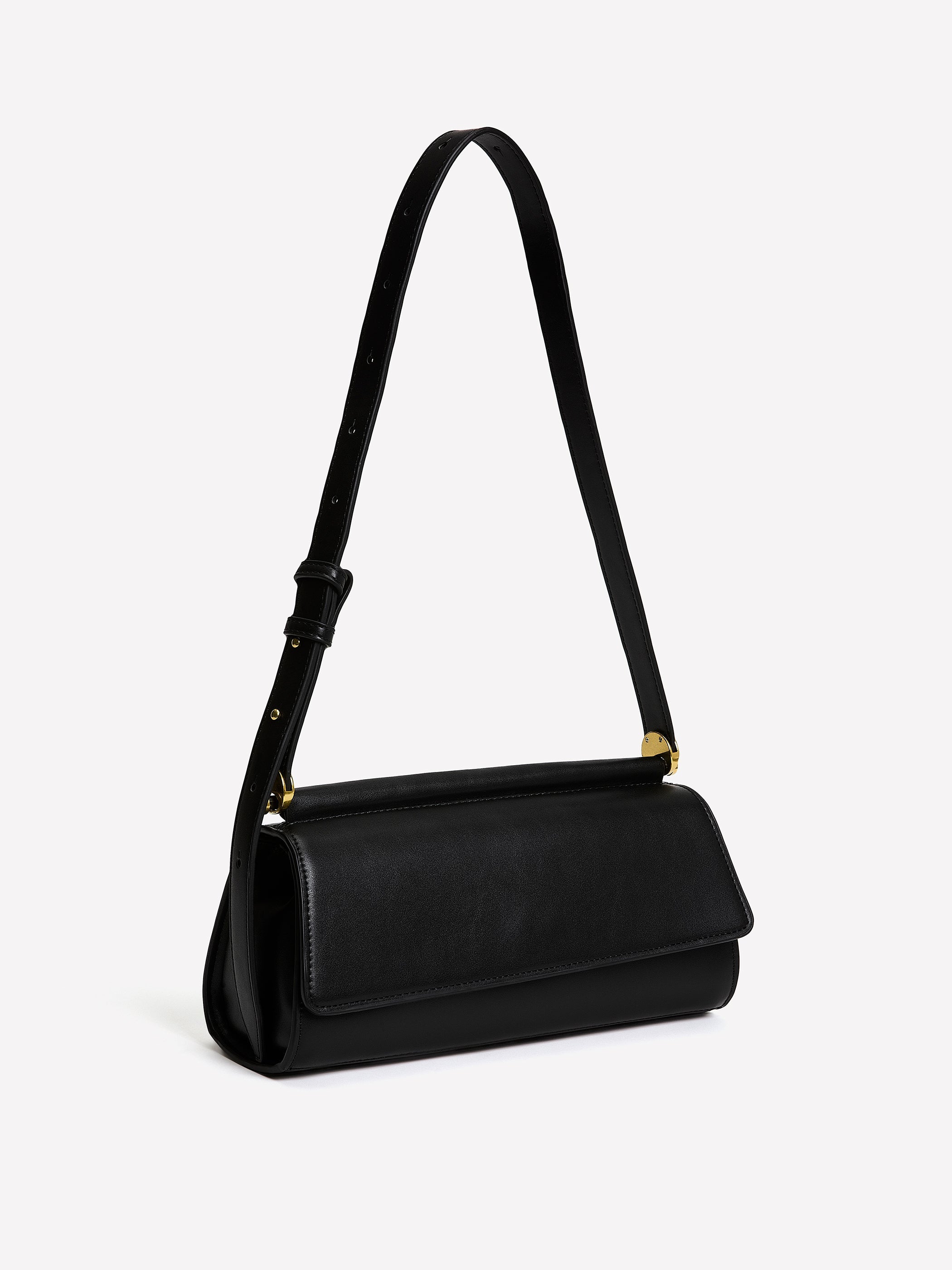 RW&CO Faux Leather Shoulder Bag