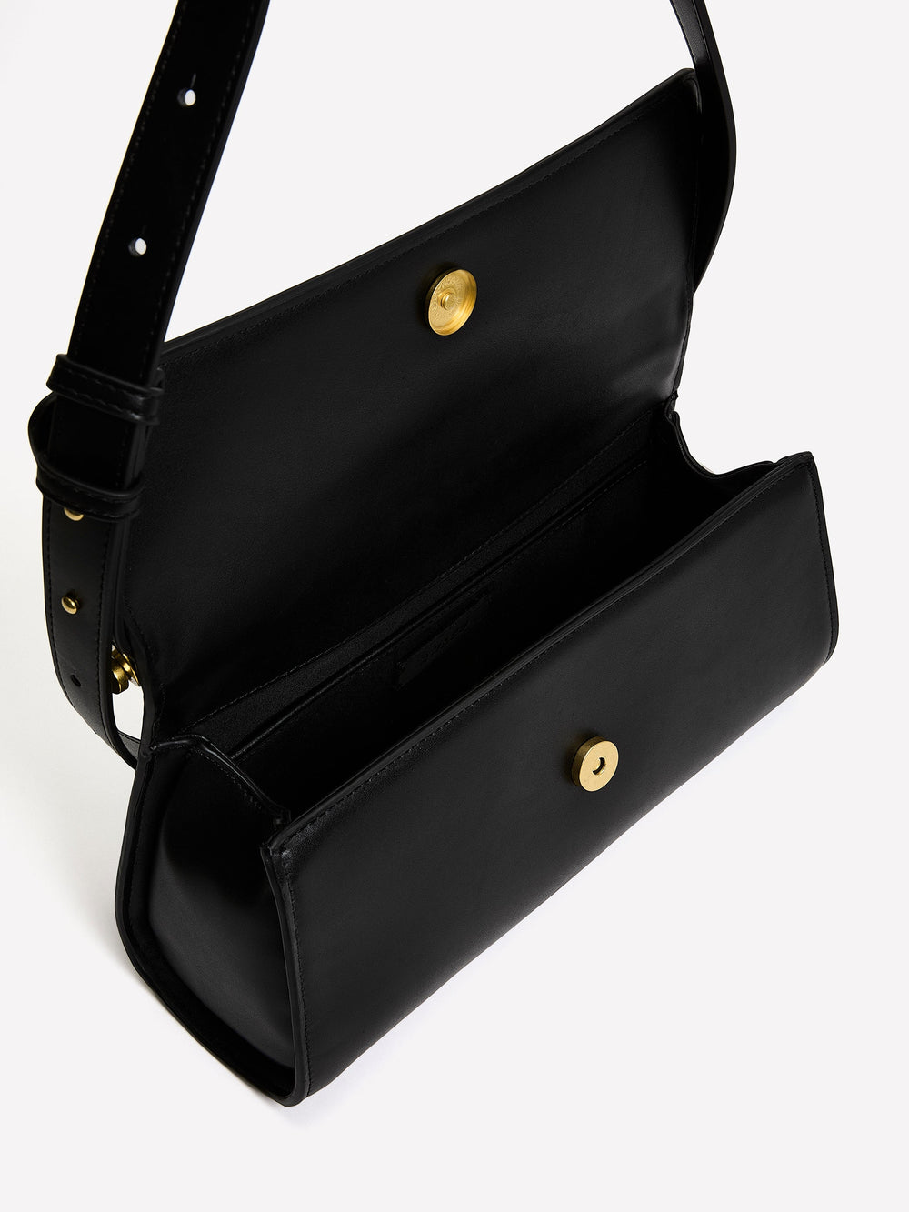 RW&CO Faux Leather Shoulder Bag