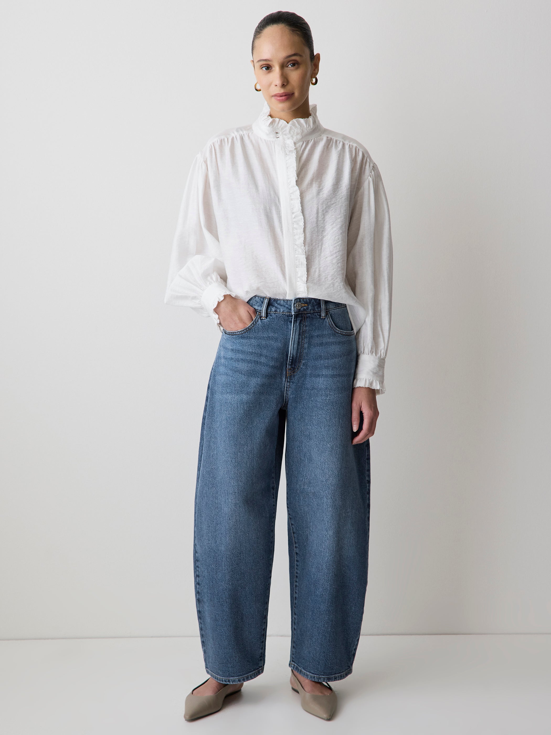RW&CO High-Rise Barrel Jeans