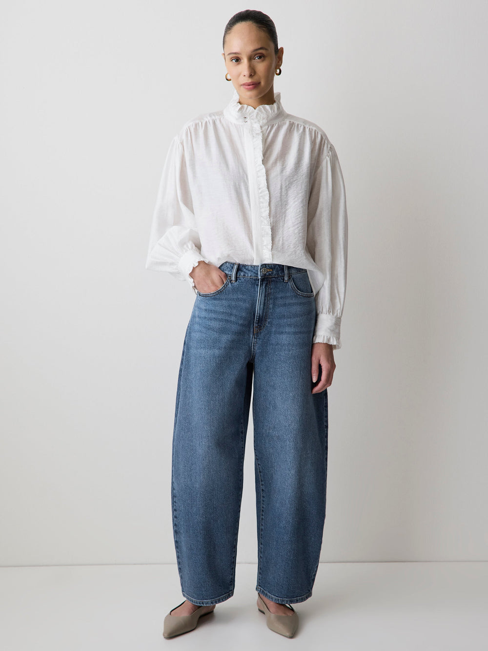 RW&CO High-Rise Barrel Jeans