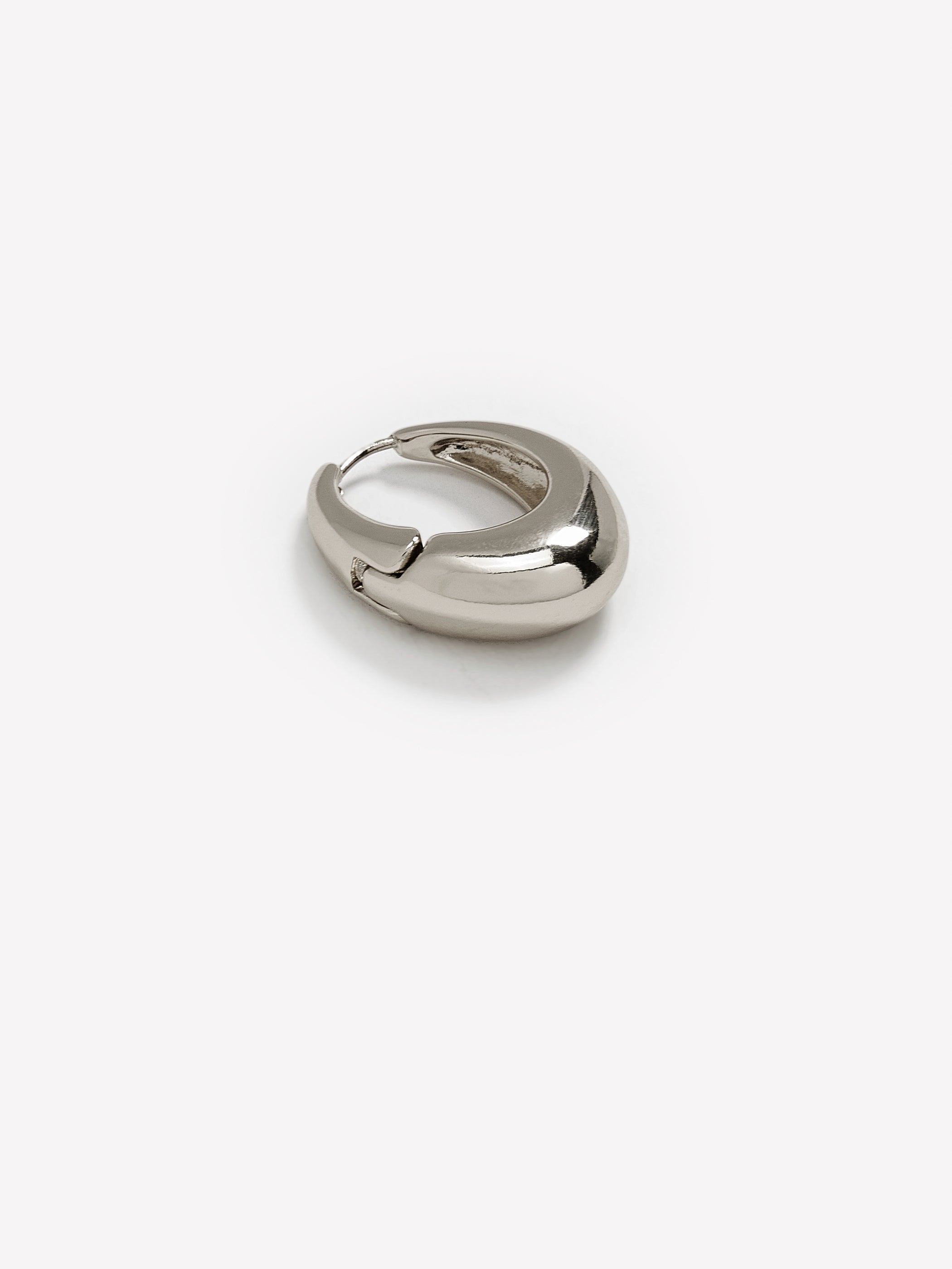 RW&CO Large Hoops