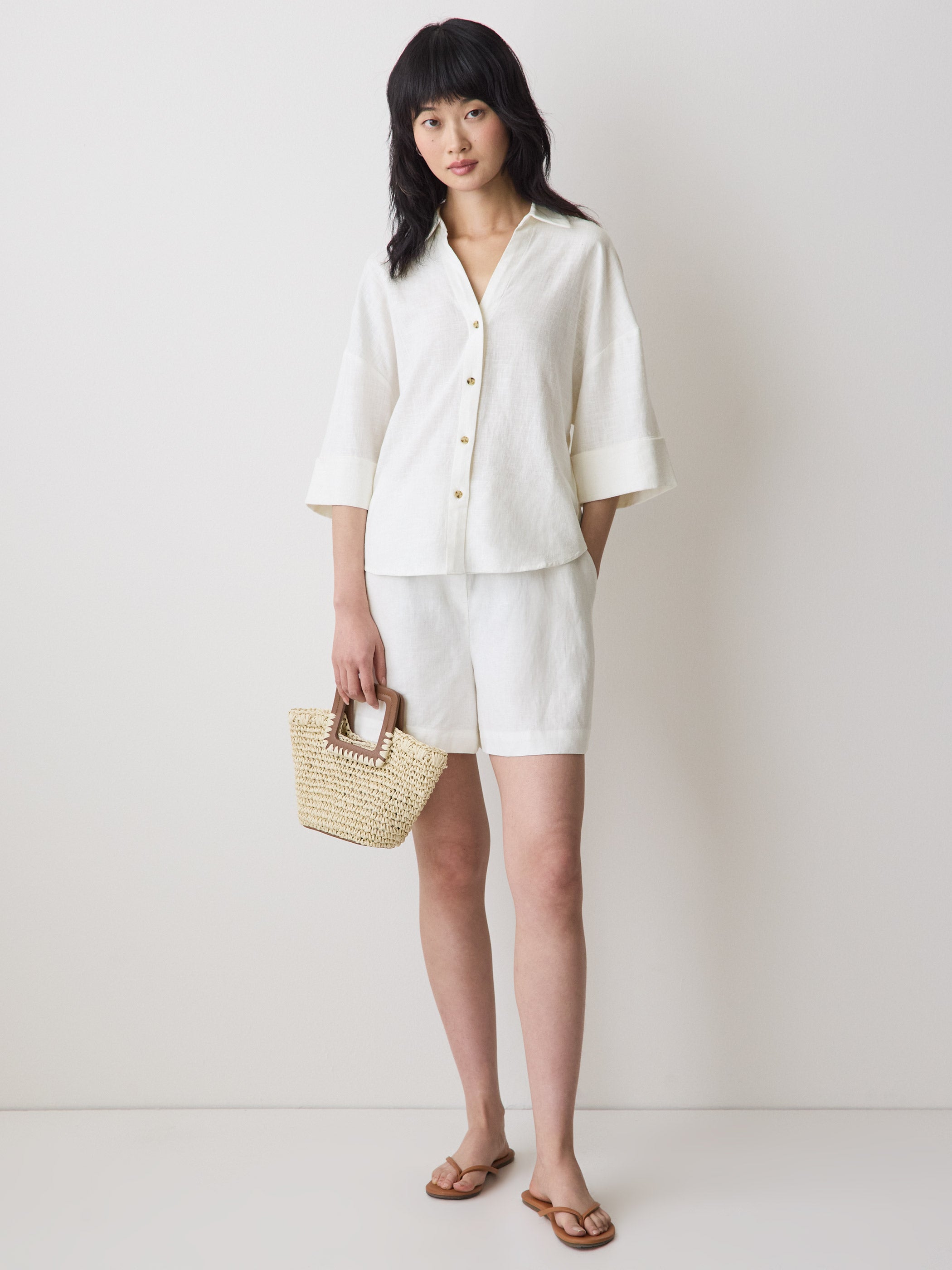 RW&CO Linen Mid-Rise Pull-On Short