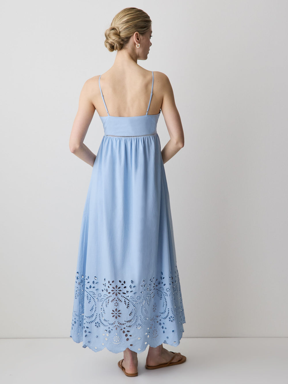 RW&CO Sleeveless Sweetheart Maxi Dress with Eyelets