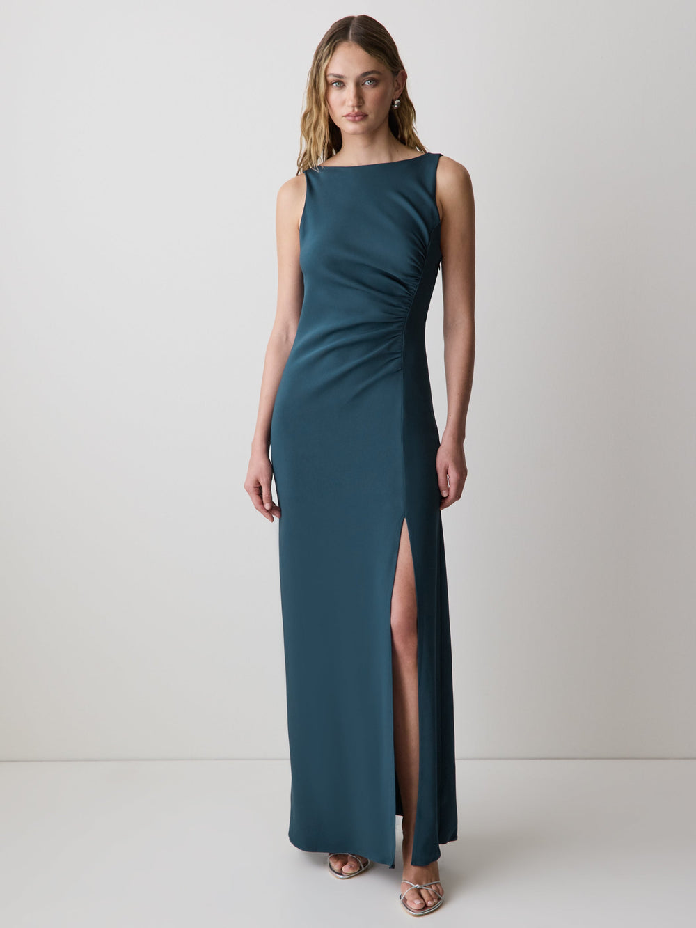 RW&CO Sleeveless Boat-Neck Maxi Cocktail Dress