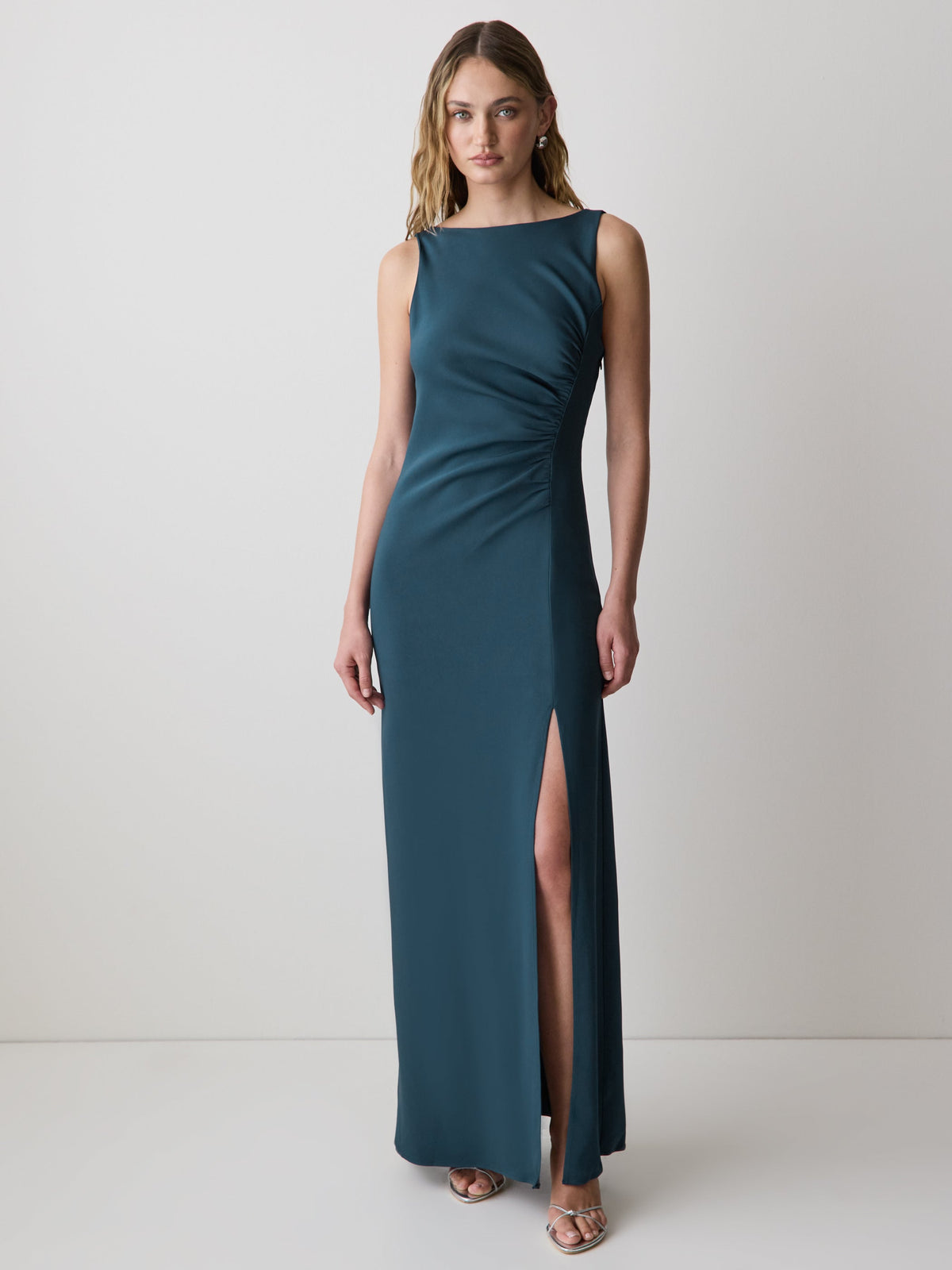 RW&CO Sleeveless Boat-Neck Maxi Cocktail Dress