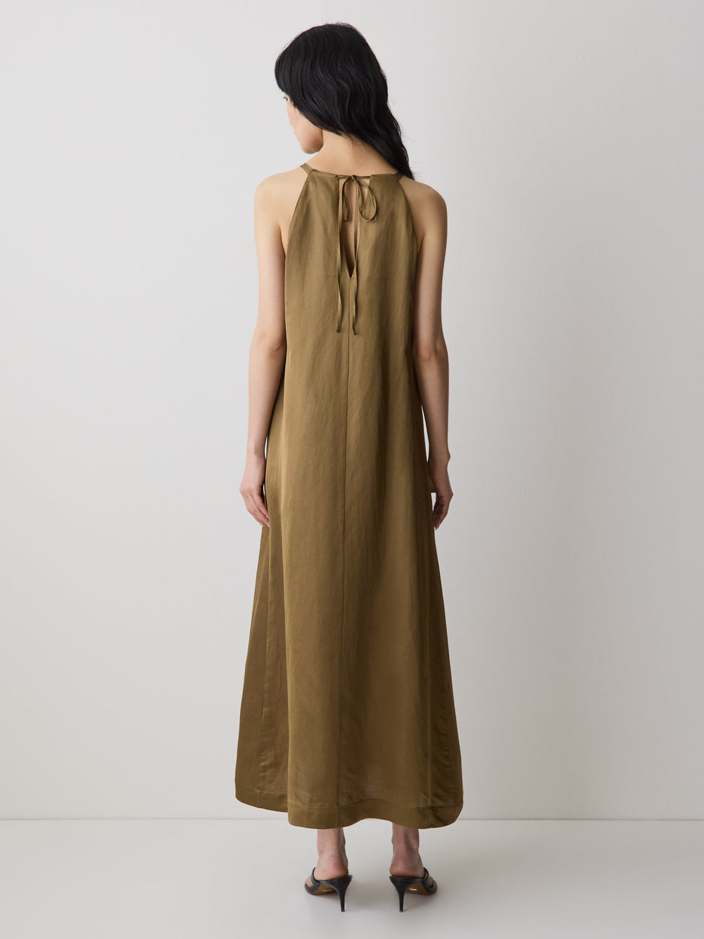 RW&CO Sleeveless Halter-Neck Midi Dress