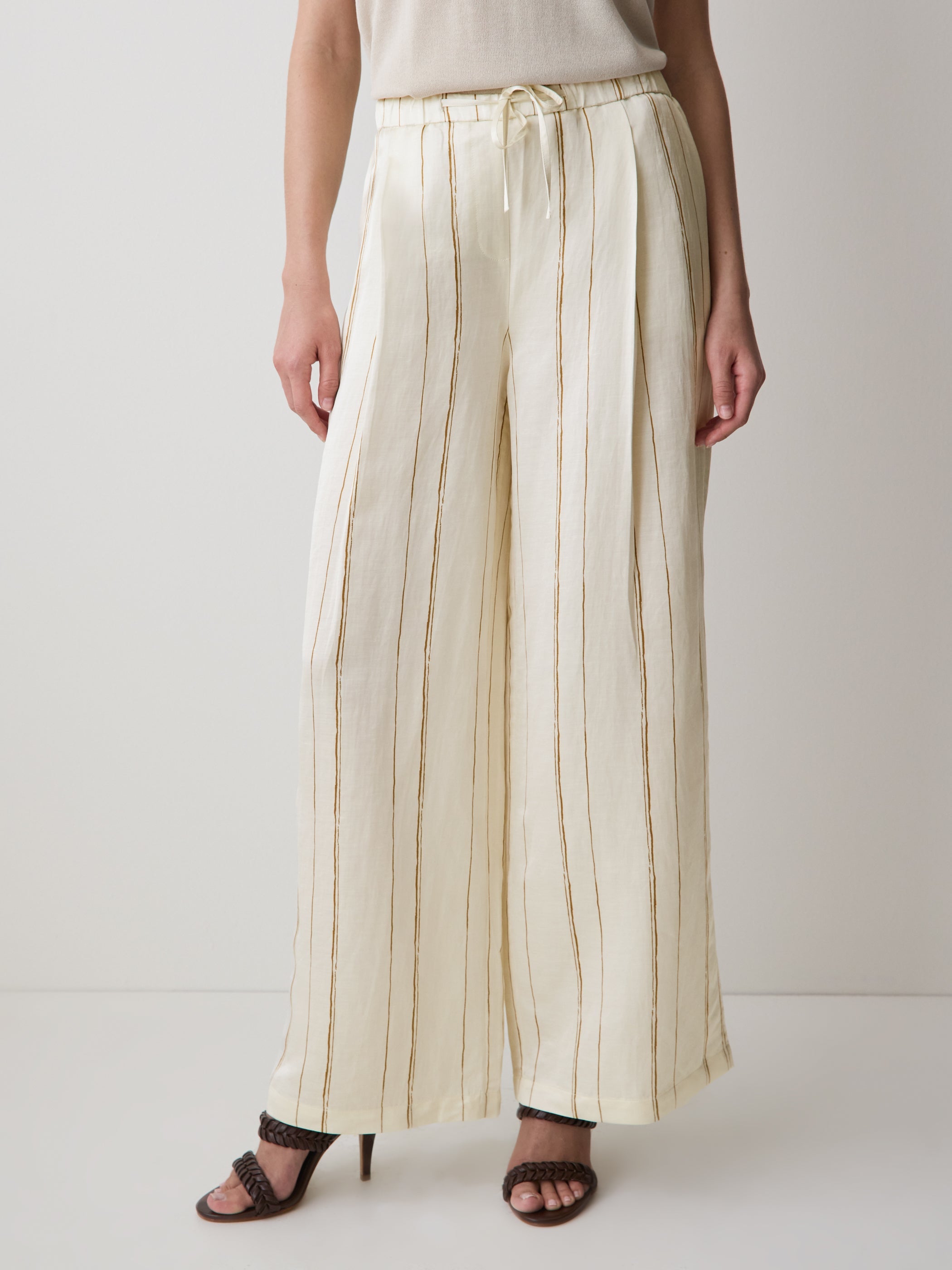RW&CO Pull-On Mid-Rise Wide-Leg Pant