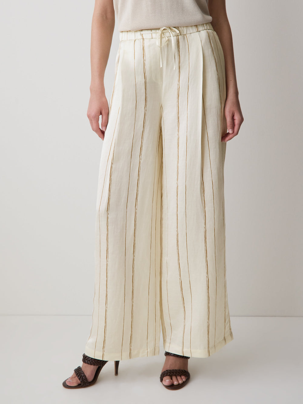 RW&CO Pull-On Mid-Rise Wide-Leg Pant