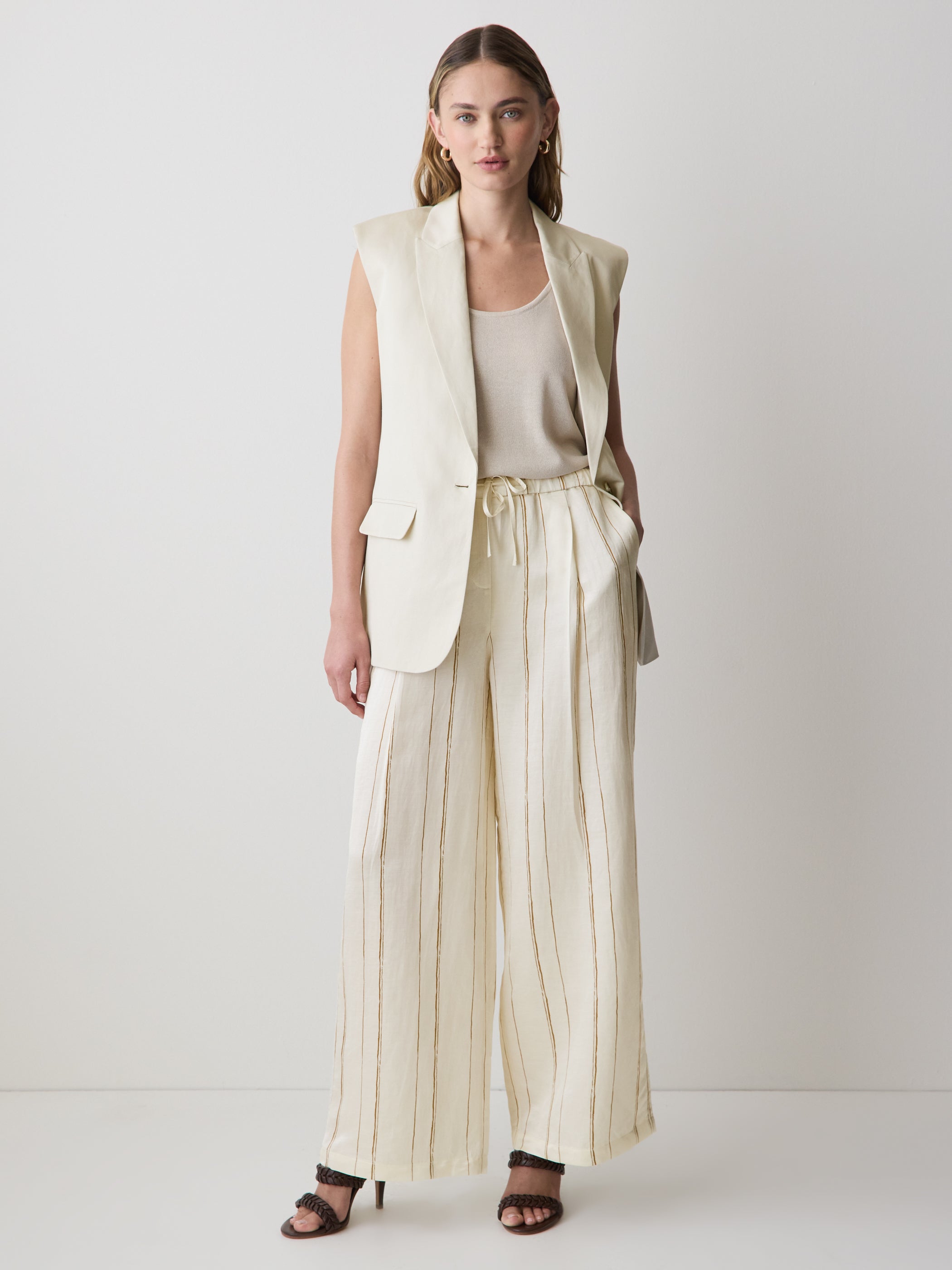 RW&CO Pull-On Mid-Rise Wide-Leg Pant