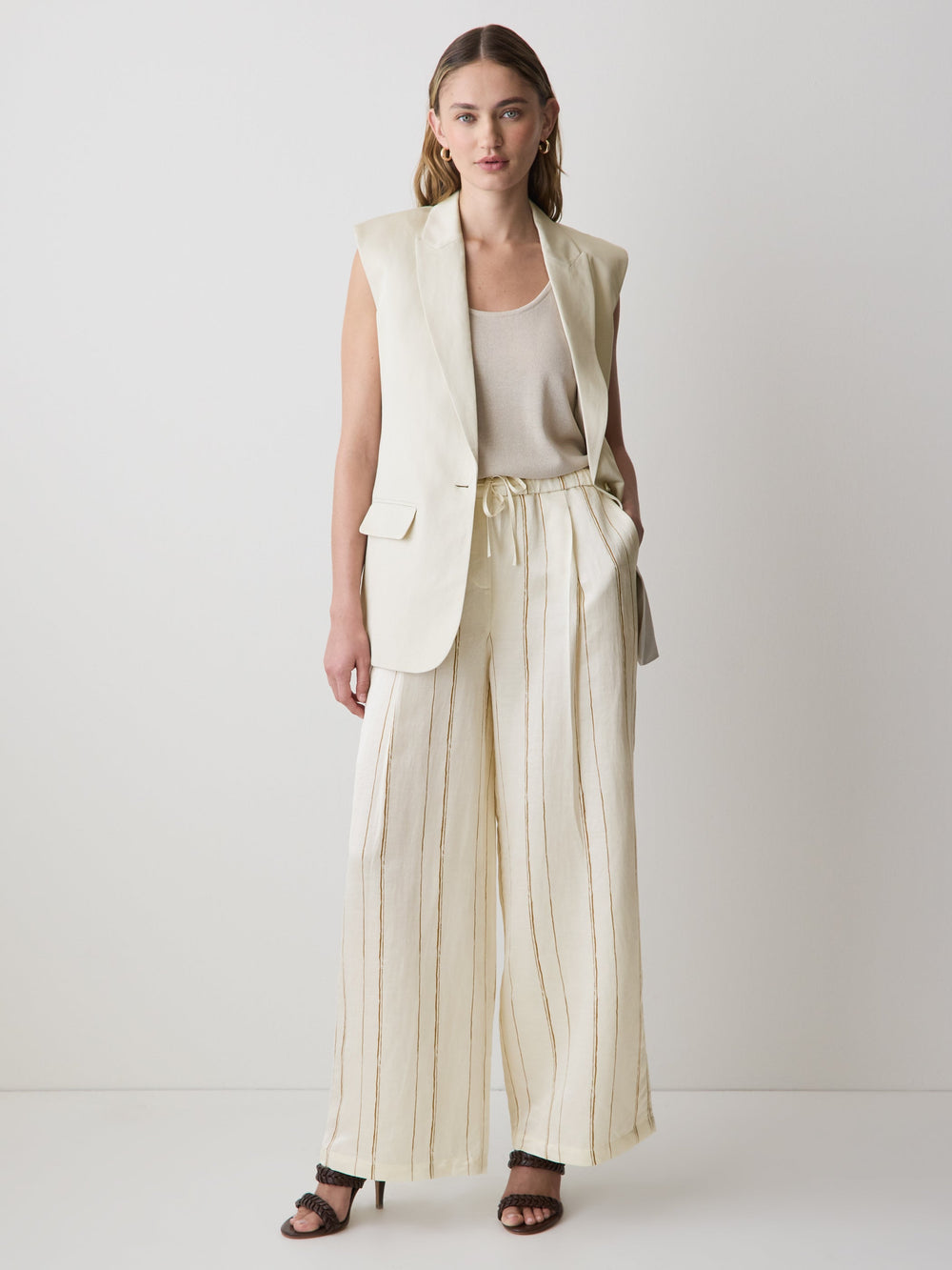 RW&CO Pull-On Mid-Rise Wide-Leg Pant