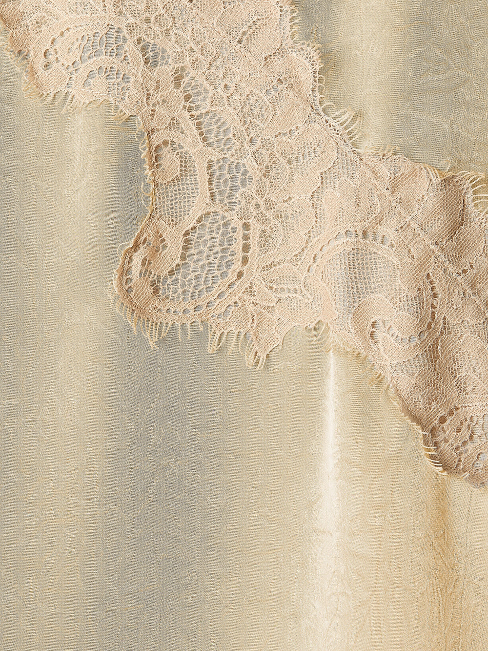 RW&CO Sleeveless V-Neck Satin Blouse with Lace Trim