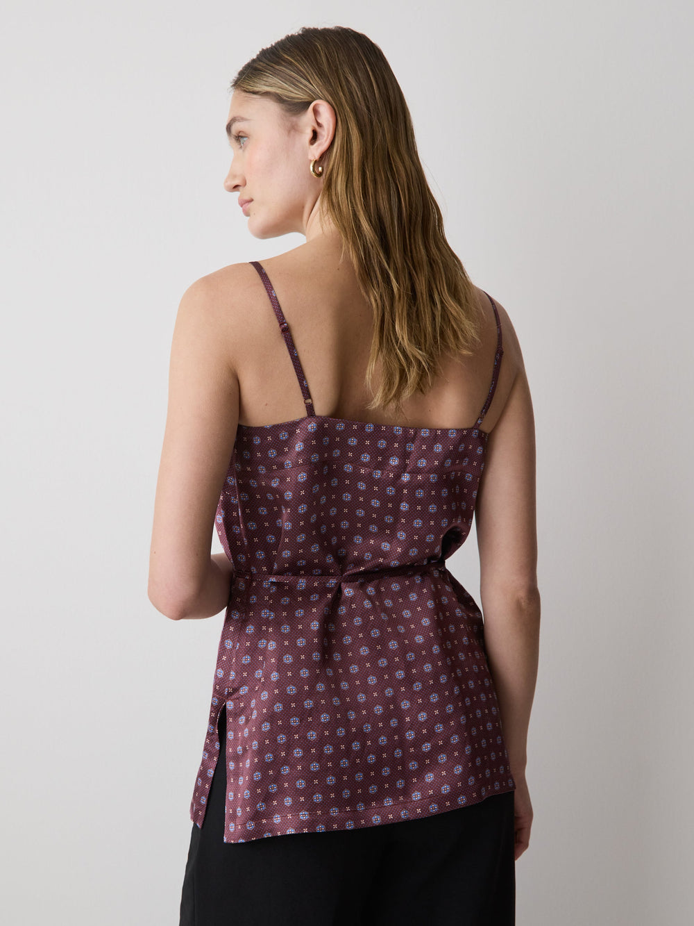 RW&CO Sleeveless Square-Neck Blouse