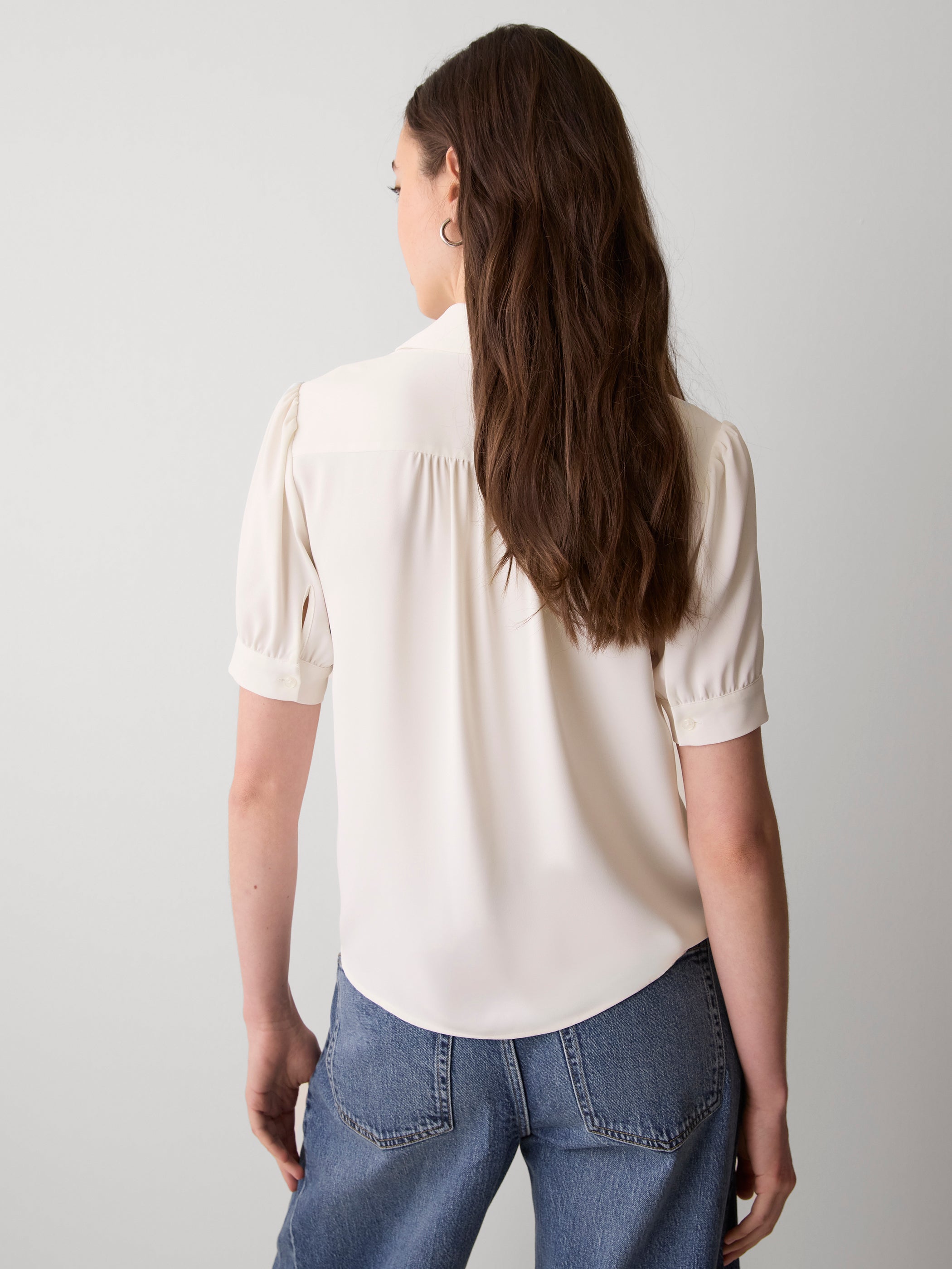 RW&CO Silky Crepe Short-Sleeve Buttoned-Down Blouse